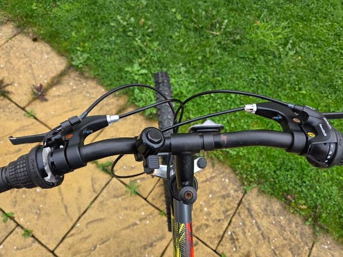 Apollo creed full suspension bike, need some TLC, new tyres, 24 inch