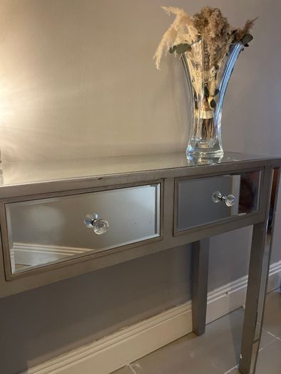 Console table