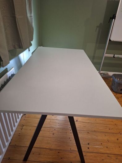 Big Desk