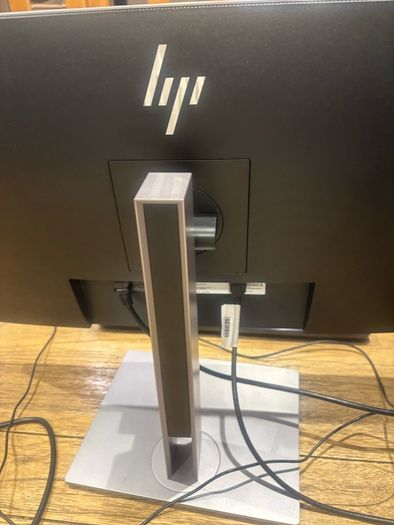 HP Z1 Tower G5 Workstation with HP 27 inch Quad HD Monitor VERY High Spec Setup