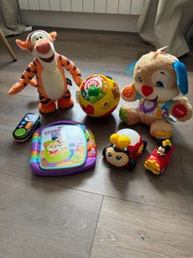 Bundle of electronic toys