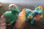 vintage pair of my little ponys