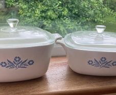 Pyrosil Ware Vintage Cornflower Corning Casserole set (2)