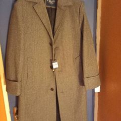 Penguin Tweed Coat, new, size large. 42R.