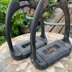 Prestige stirrups