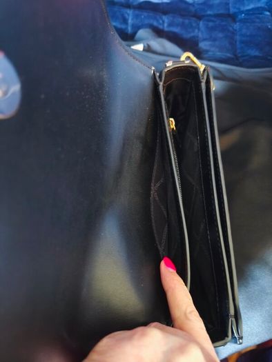 black leather Mila shoulder bag