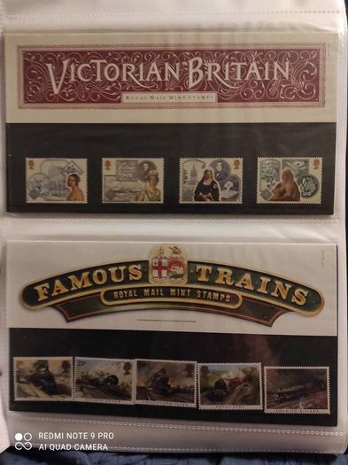 Stamp album UK's Presentation packs x 100