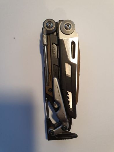 Leatherman MUT Multi-Tool