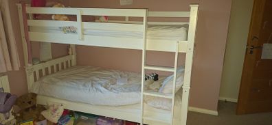 Solid wood bunk beds