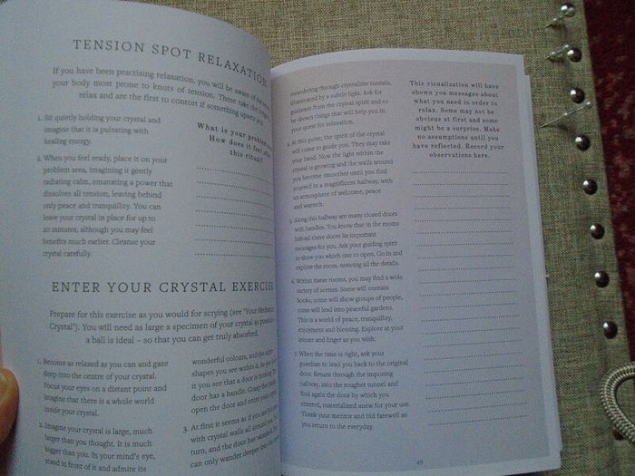 Your crystals,Your journey,Your life. Teresa Dellbridge.Paperback book,Journal