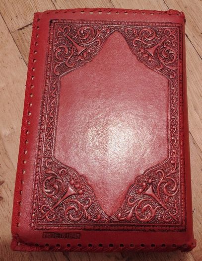 1957 Leather Shakespeare Complete Works (Rare Uncut Pages)