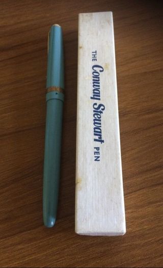Vintage 14K Gold Nib Conway Stewart Pen