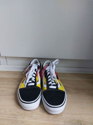 Flame vans RRP 85 euro