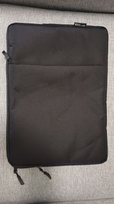 Laptop sleeve