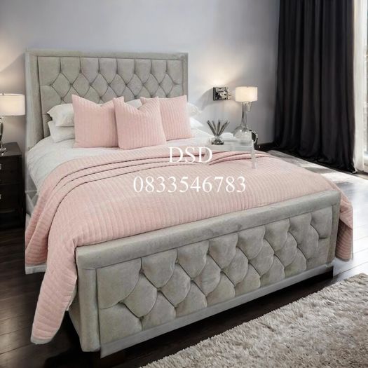 King Chesterfield Style Bed