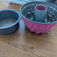 2x small baking tins