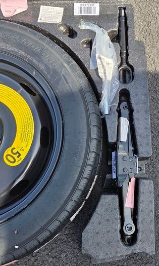 Volkswagen SKODA SEAT SUV Spare Wheel & Jack Tool Kit