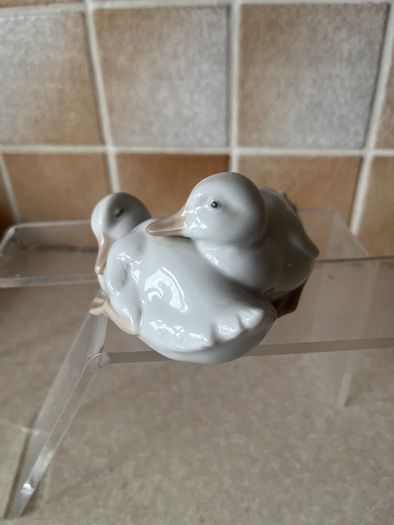 Donegal China Dog & Neo Porcelain Ducklings