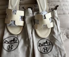 H Sandals