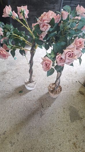 artificial rose tree's