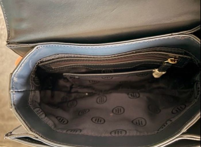 Tommy Hilfiger bag