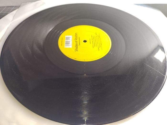 Shades Of Rhythm - Sweet Sensation - ZZT Records - SOR 90s PIANO House CLASSIC!