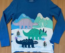 M&S dinosaur t-shirt 6-7y