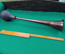 old car horn