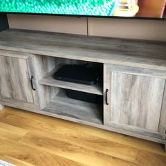 TV Bench