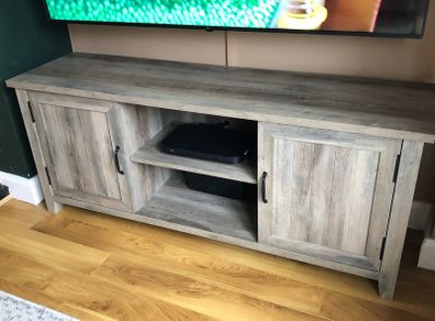 TV Bench