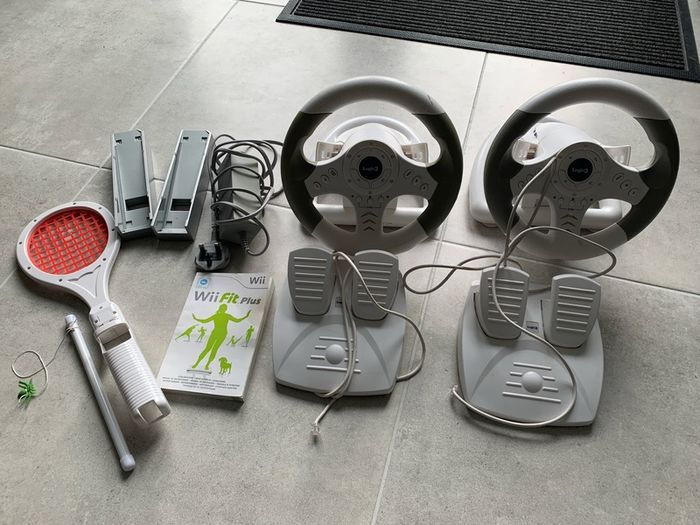 Nintendo Wii accessories power supply steering wheel