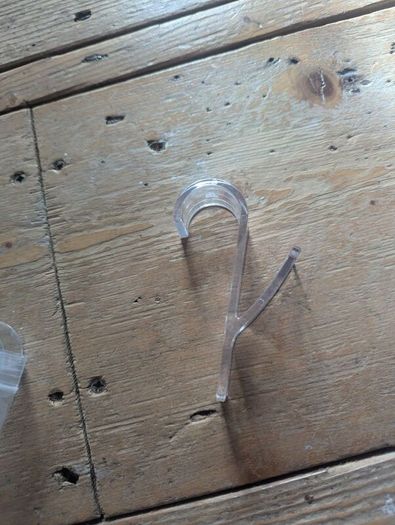 radiator hooks x8