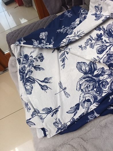 Kingsize Navy /White  Duvet Cover, 2 Pillow Cases.