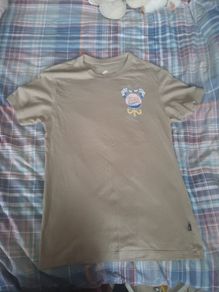 beige Nike t shirt