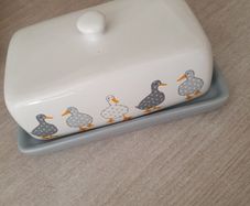 butter dish