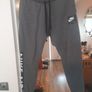 nike air bottoms immac cond like new Size large Image 10