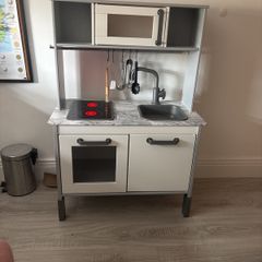 childrens kitchen