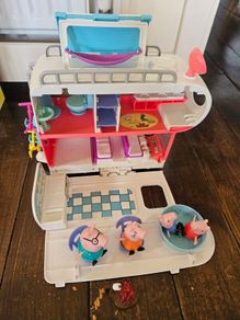Peppa Pig Deluxe Family Motorhome - 100% Complete Set!