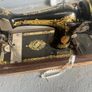 Vintage singer sewing machine Image 5