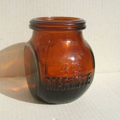 MARMITE (with FGC imprint) - a vintage 4oz amber glass bottle (1950's / 1960's)