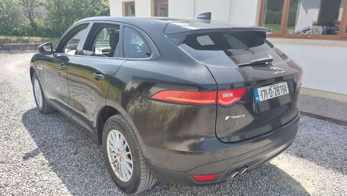 Jaguar F-Pace 2017