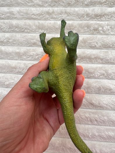 1988 Carnegie Collection Safari Parasaurolophus Dinosaur approx. 12.5 cm. Used Please see photos