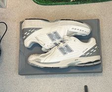 New Balance 1906r