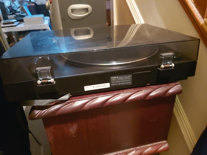 AIWA Stereo Turntable System, Model No. GP-E888, Uses AN-11 Stylus, Part of Larger unit System
