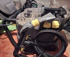 Carpet and upholstery cleaner Karcher puzzi 8/1