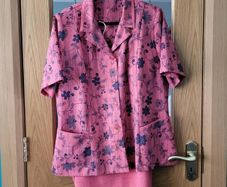 Pink skirt/blazer occasion suit, Size 20
