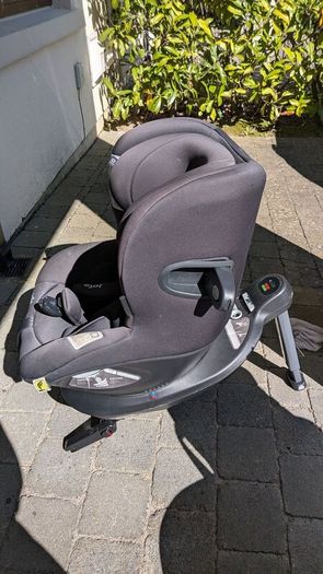 x2 infant / toddler car seas - Joie i-spin 360 & Maxi Cosi TOBI
