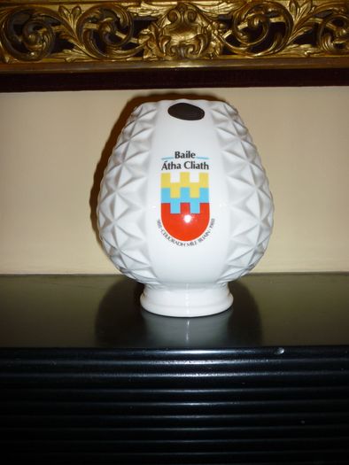 Vase Bowl Limited Edition.IRISH Parian Donegal China 1988 Dublin 1000 Years Commemorative Vase.  Immaculate.