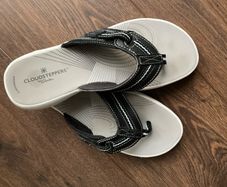 Clarks Cloudsteppers flip flops size 4 Eu 37 RRP  40 euro