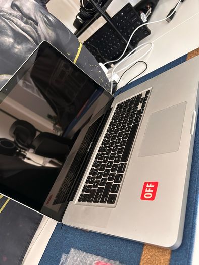 MacBook Pro for repair or parts